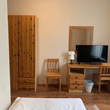 Anna Panzio Hotel Dunavarsany Bagian luar foto