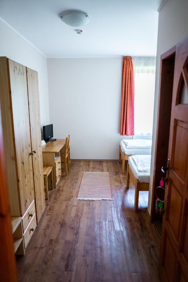 Anna Panzio Hotel Dunavarsany Bagian luar foto